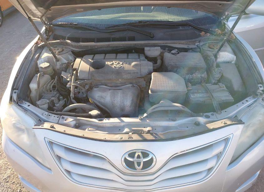 Photo 10 of 2010 Toyota Camry LE (VIN 4T4BF3EK5AR001742)