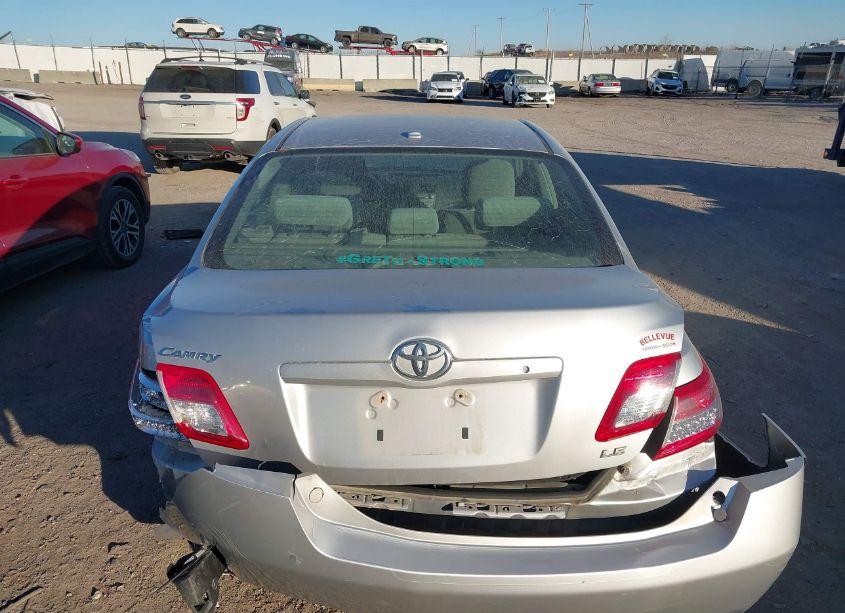 Photo 16 of 2010 Toyota Camry LE (VIN 4T4BF3EK5AR001742)
