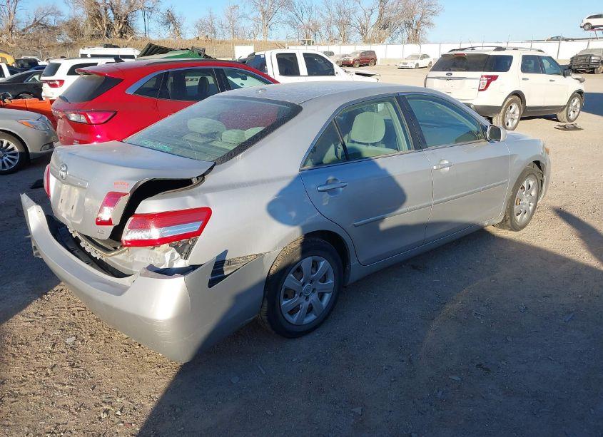 Photo 4 of 2010 Toyota Camry LE (VIN 4T4BF3EK5AR001742)