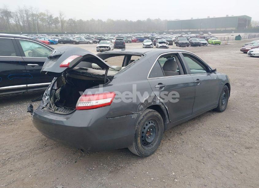 Photo 4 of 2010 Toyota Camry LE/SE/XLE (VIN 4T4BF3EK5AR008920)