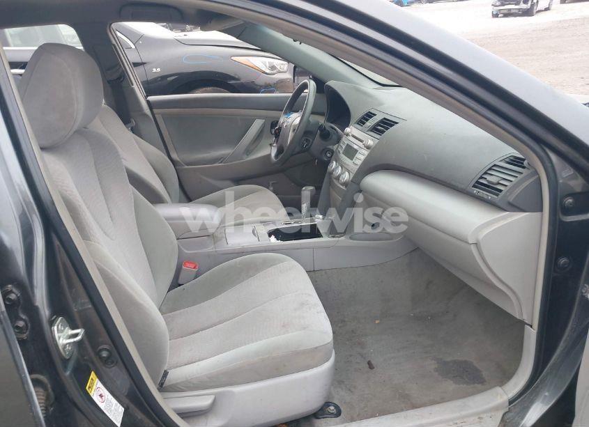 Photo 5 of 2010 Toyota Camry LE/SE/XLE (VIN 4T4BF3EK5AR008920)