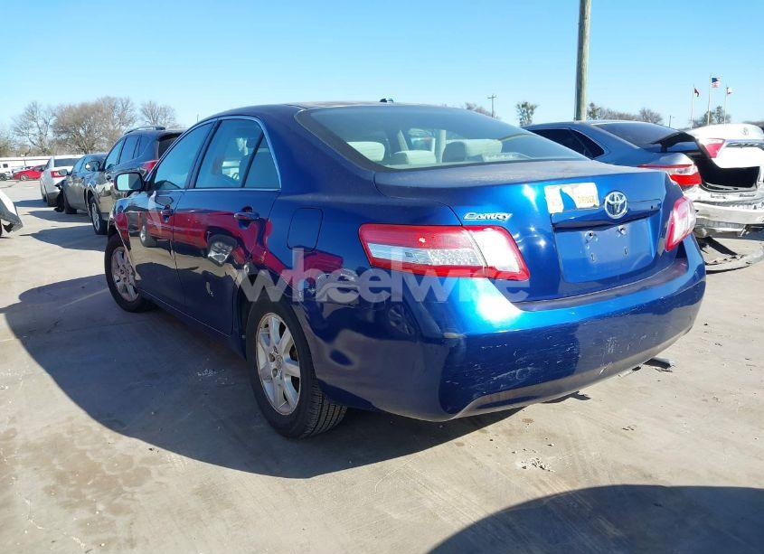 Photo 3 of 2010 Toyota Camry (VIN 4T4BF3EK5AR021165)