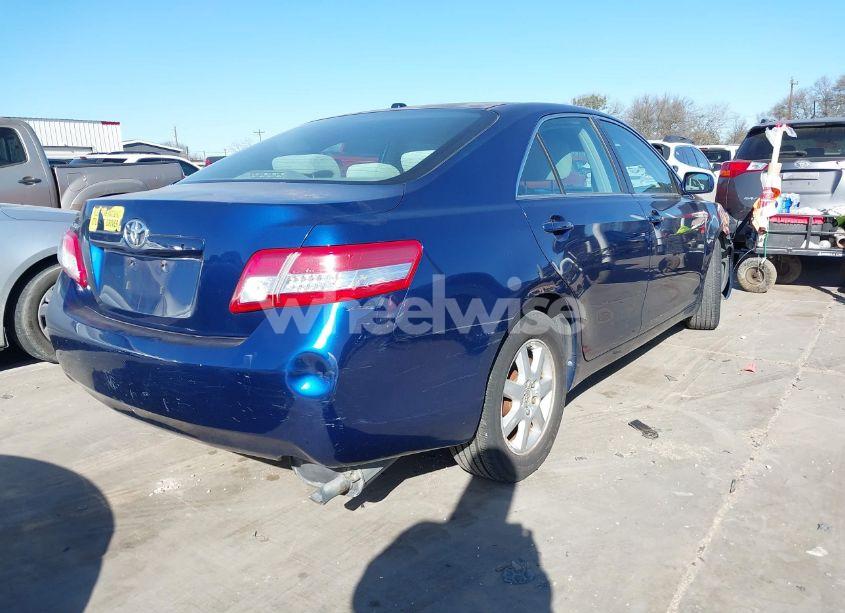 Photo 4 of 2010 Toyota Camry (VIN 4T4BF3EK5AR021165)