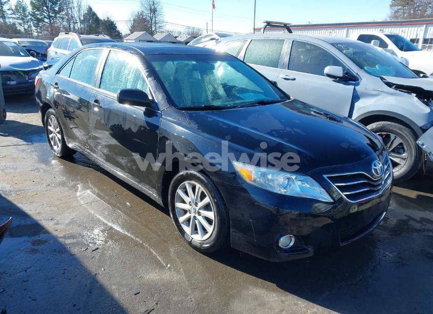 2010 Toyota Camry XLE (VIN 4T4BF3EK5AR021604) main photo