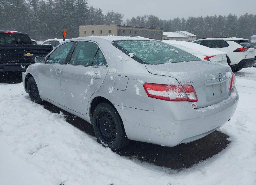 Photo 3 of 2010 Toyota Camry LE (VIN 4T4BF3EK5AR029931)