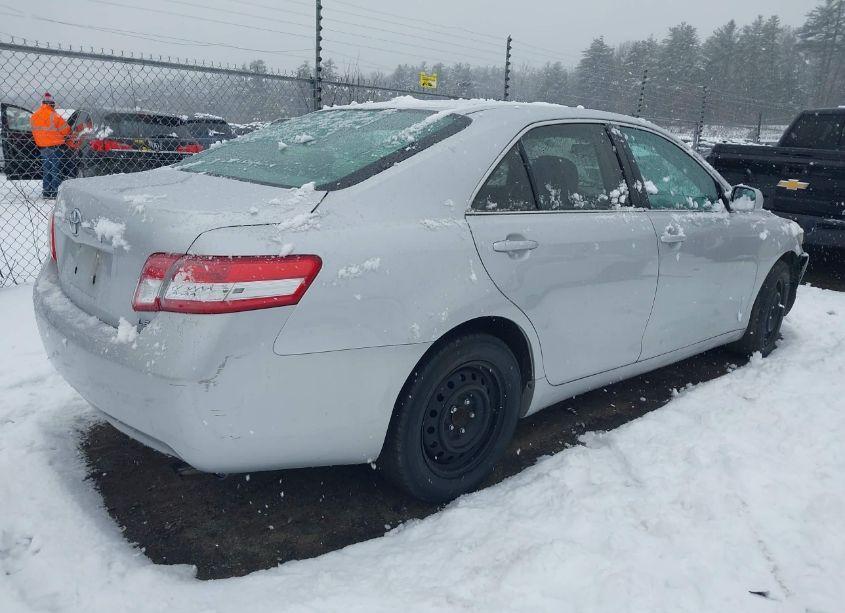 Photo 4 of 2010 Toyota Camry LE (VIN 4T4BF3EK5AR029931)