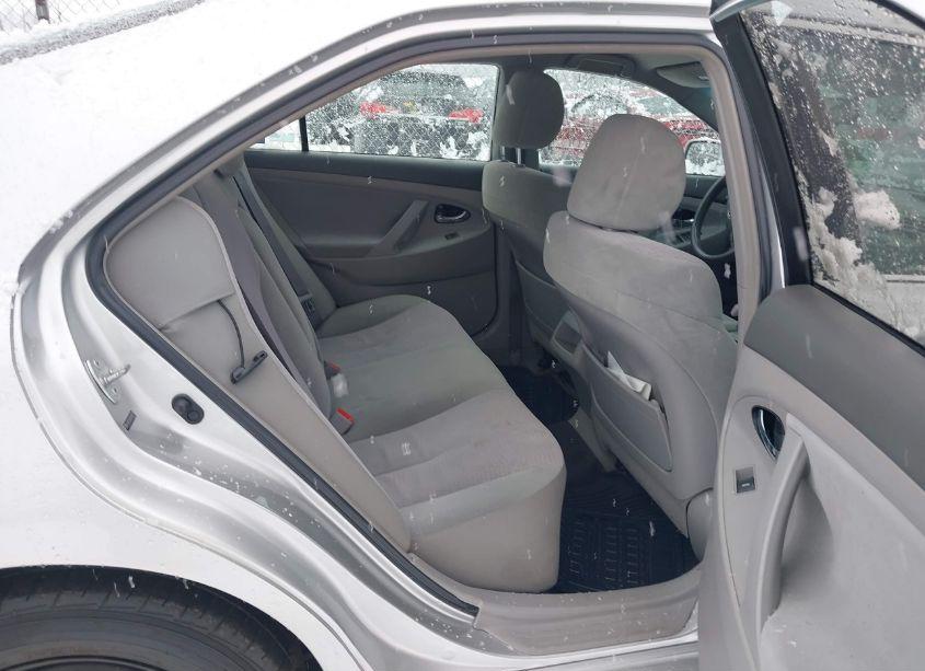 Photo 8 of 2010 Toyota Camry LE (VIN 4T4BF3EK5AR029931)