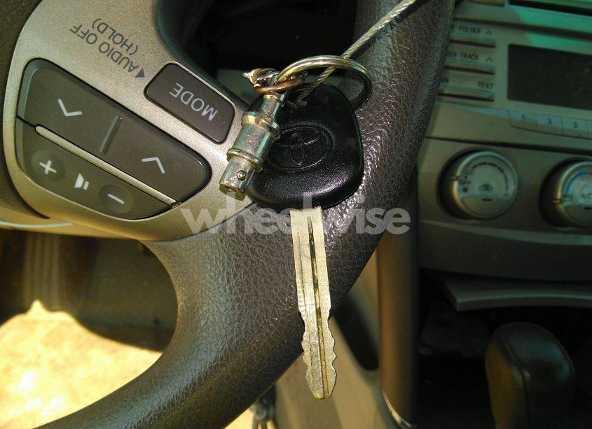 Photo 11 of 2010 Toyota Camry LE (VIN 4T4BF3EK5AR032490)