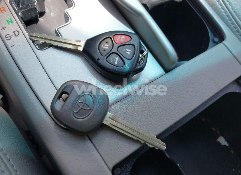 Photo 11 of 2010 Toyota Camry LE (VIN 4T4BF3EK5AR045479)