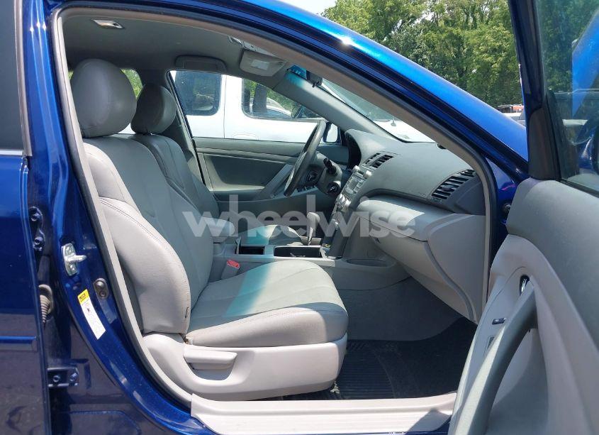 Photo 5 of 2010 Toyota Camry LE (VIN 4T4BF3EK5AR045479)