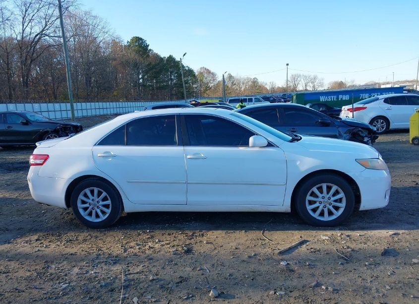 Photo 13 of 2010 Toyota Camry XLE (VIN 4T4BF3EK5AR051654)