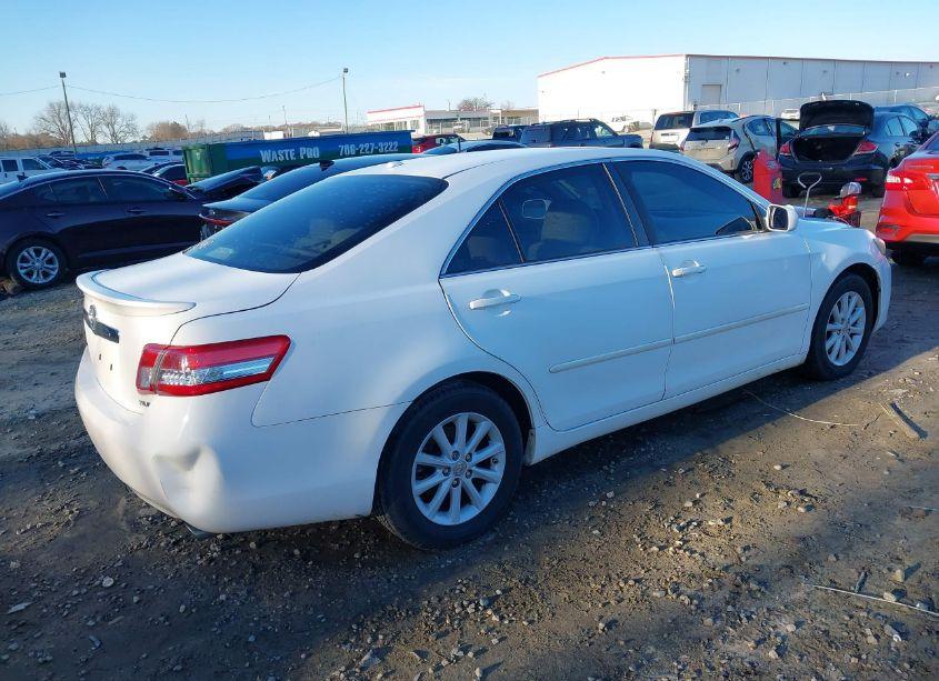 Photo 4 of 2010 Toyota Camry XLE (VIN 4T4BF3EK5AR051654)