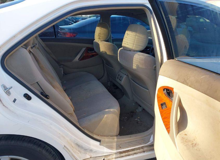 Photo 8 of 2010 Toyota Camry XLE (VIN 4T4BF3EK5AR051654)