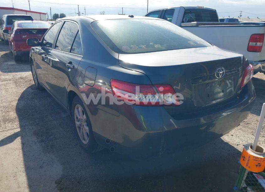 Photo 3 of 2010 Toyota Camry LE (VIN 4T4BF3EK5AR061729)