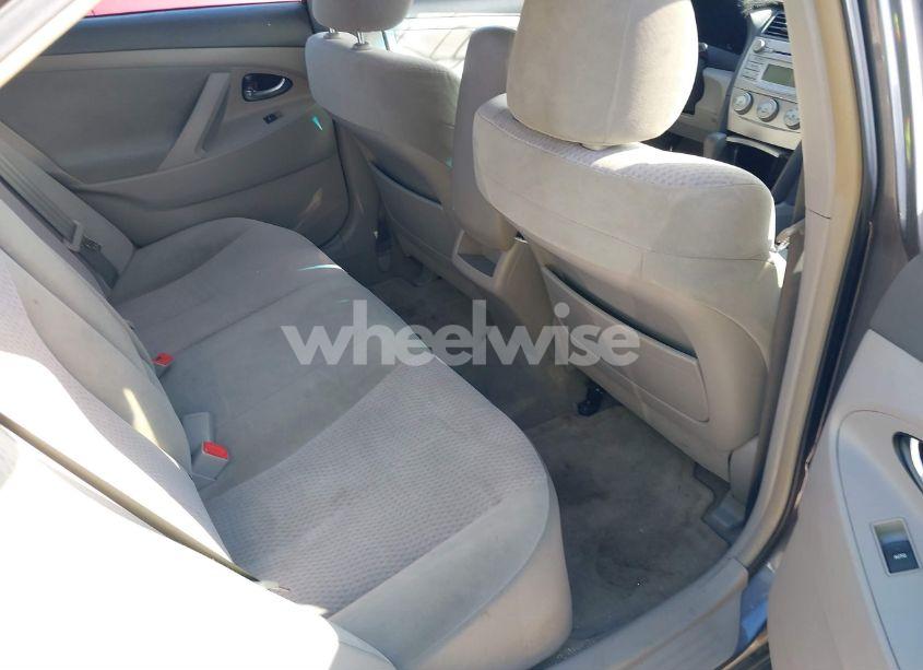 Photo 8 of 2010 Toyota Camry LE (VIN 4T4BF3EK5AR061729)