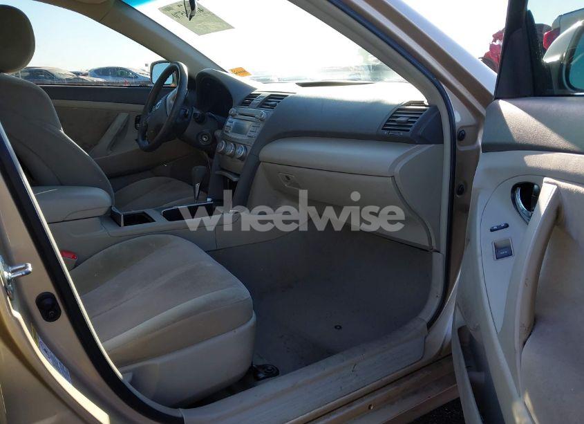 Photo 5 of 2010 Toyota Camry (VIN 4T4BF3EK5AR068101)