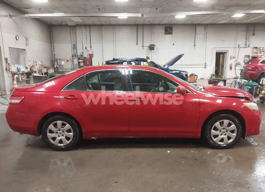 Photo 13 of 2010 Toyota Camry LE (VIN 4T4BF3EK5AR068146)