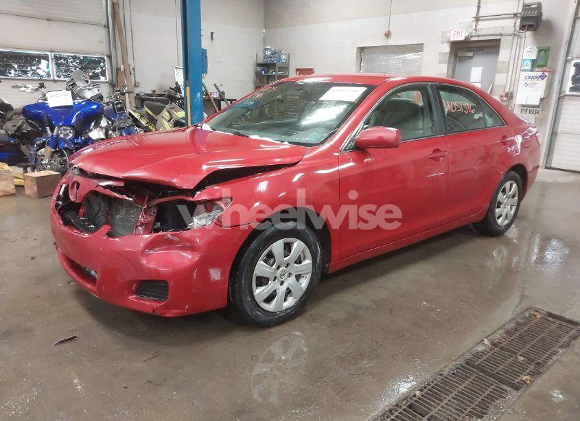 Photo 2 of 2010 Toyota Camry LE (VIN 4T4BF3EK5AR068146)