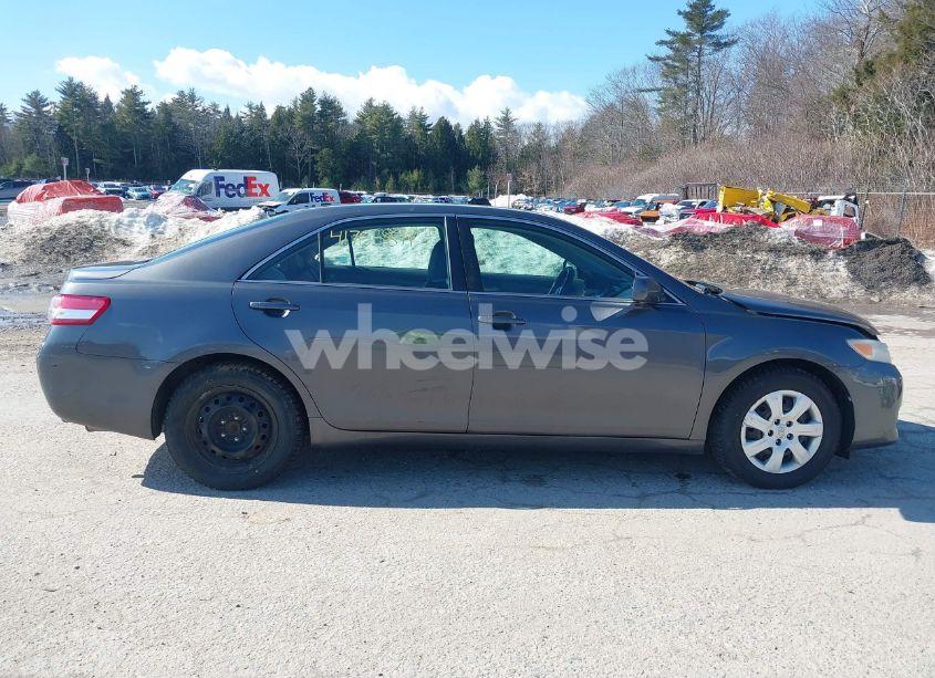 Photo 14 of 2011 Toyota Camry LE (VIN 4T4BF3EK5BR095008)
