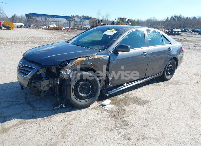 Photo 2 of 2011 Toyota Camry LE (VIN 4T4BF3EK5BR095008)