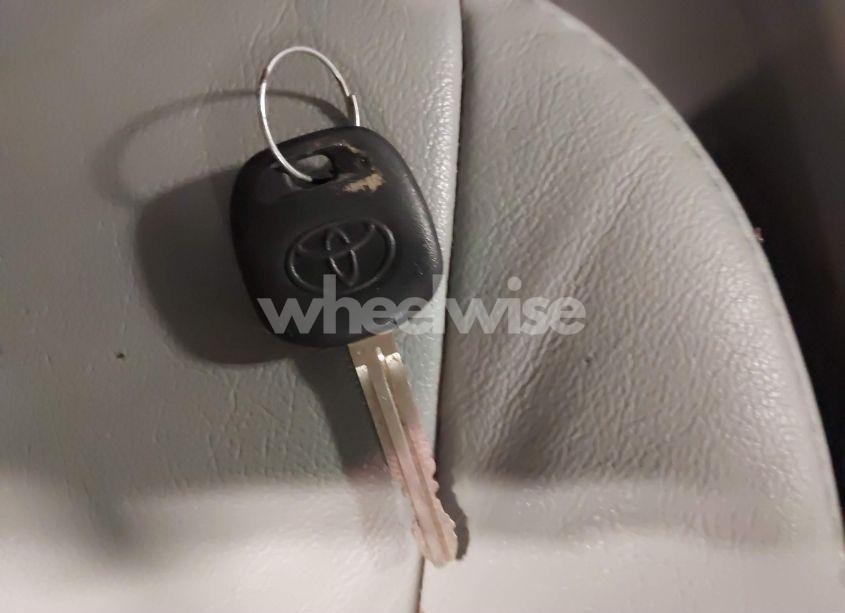 Photo 11 of 2011 Toyota Camry LE (VIN 4T4BF3EK5BR106945)