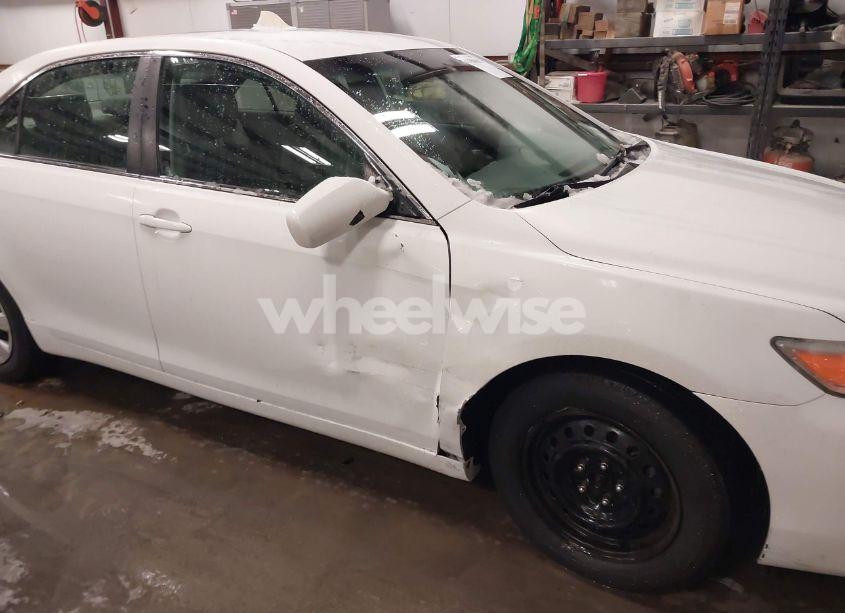 Photo 6 of 2011 Toyota Camry LE (VIN 4T4BF3EK5BR106945)