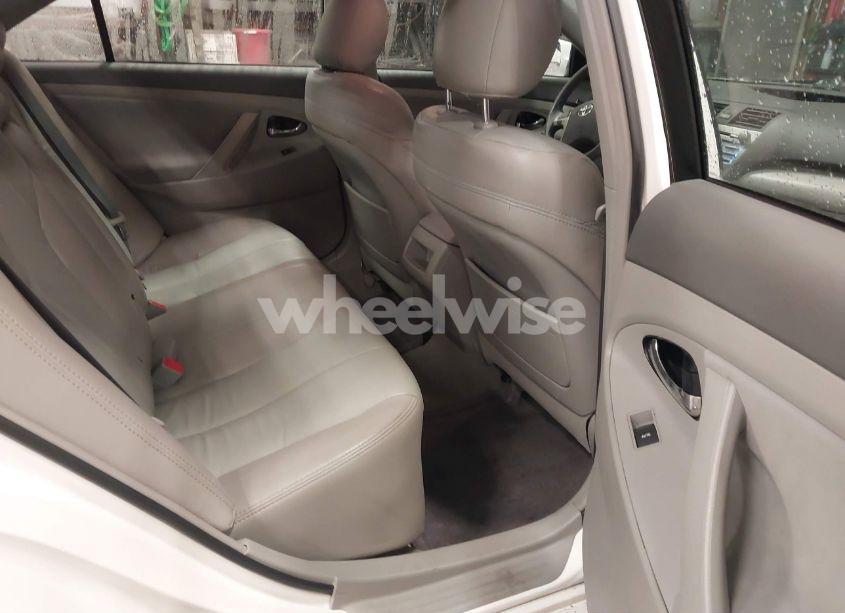 Photo 8 of 2011 Toyota Camry LE (VIN 4T4BF3EK5BR106945)