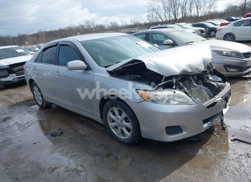 2011 Toyota Camry LE (VIN 4T4BF3EK5BR112664) main photo