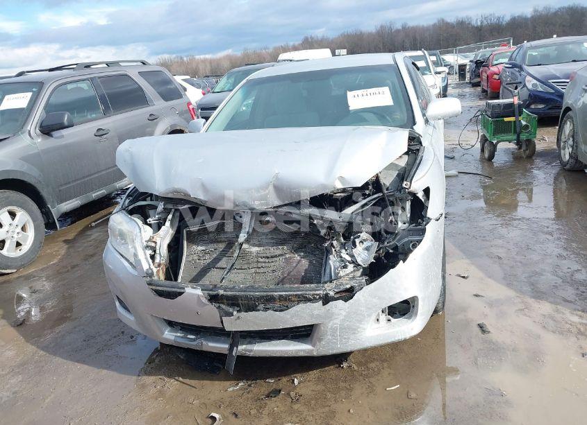 Photo 12 of 2011 Toyota Camry LE (VIN 4T4BF3EK5BR112664)