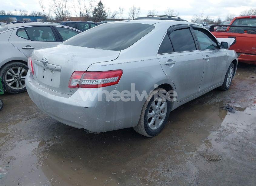 Photo 4 of 2011 Toyota Camry LE (VIN 4T4BF3EK5BR112664)