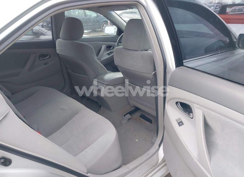 Photo 8 of 2011 Toyota Camry LE (VIN 4T4BF3EK5BR112664)