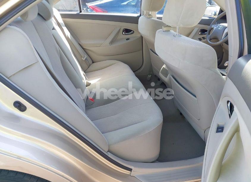 Photo 8 of 2011 Toyota Camry LE (VIN 4T4BF3EK5BR128153)