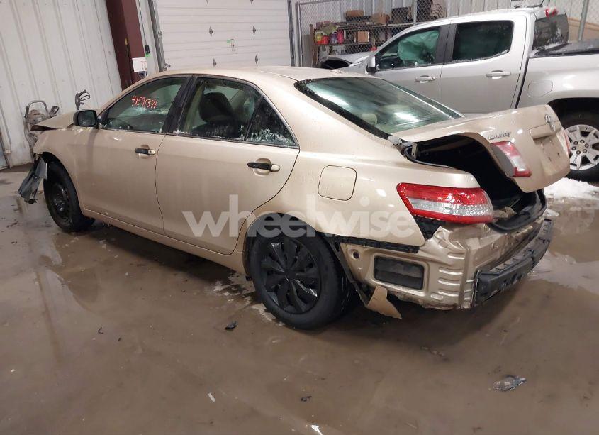 Photo 3 of 2011 Toyota Camry LE (VIN 4T4BF3EK5BR147365)