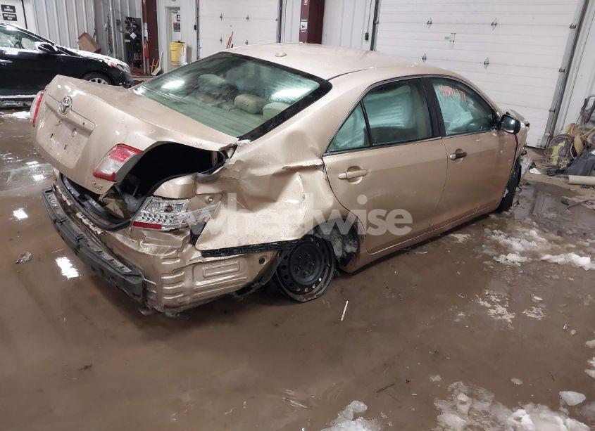 Photo 4 of 2011 Toyota Camry LE (VIN 4T4BF3EK5BR147365)