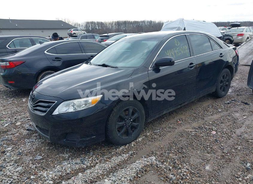 Photo 2 of 2011 Toyota Camry LE (VIN 4T4BF3EK5BR169088)