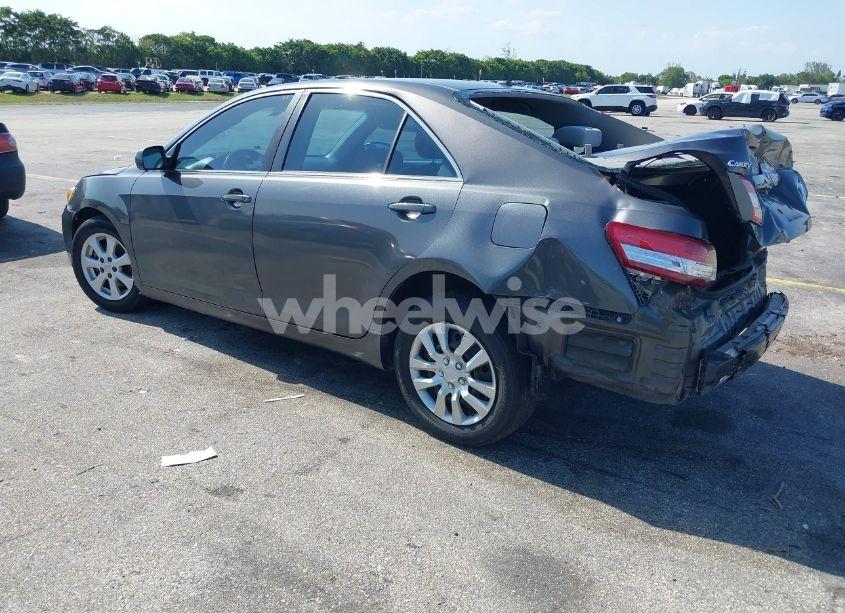 Photo 3 of 2011 Toyota Camry LE (VIN 4T4BF3EK5BR171794)