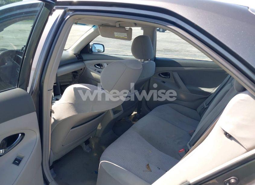 Photo 8 of 2011 Toyota Camry LE (VIN 4T4BF3EK5BR171794)