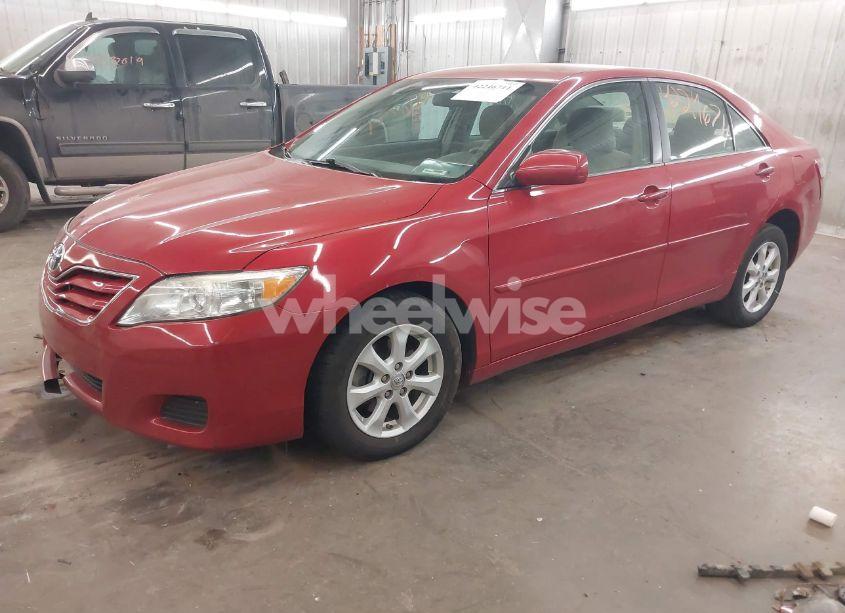 Photo 2 of 2011 Toyota Camry LE (VIN 4T4BF3EK5BR173111)