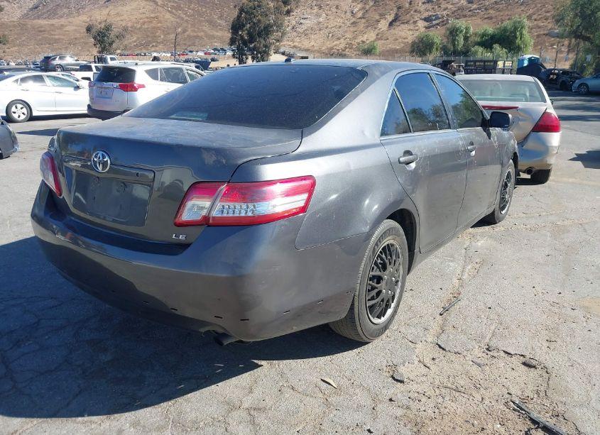 Photo 4 of 2011 Toyota Camry LE (VIN 4T4BF3EK5BR183511)