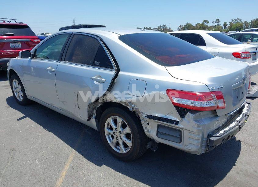 Photo 3 of 2011 Toyota Camry LE (VIN 4T4BF3EK5BR198672)