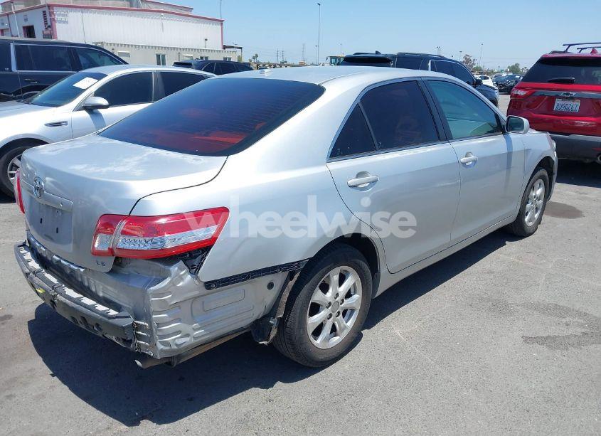 Photo 4 of 2011 Toyota Camry LE (VIN 4T4BF3EK5BR198672)