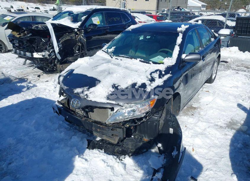 Photo 2 of 2011 Toyota Camry LE (VIN 4T4BF3EK5BR200923)