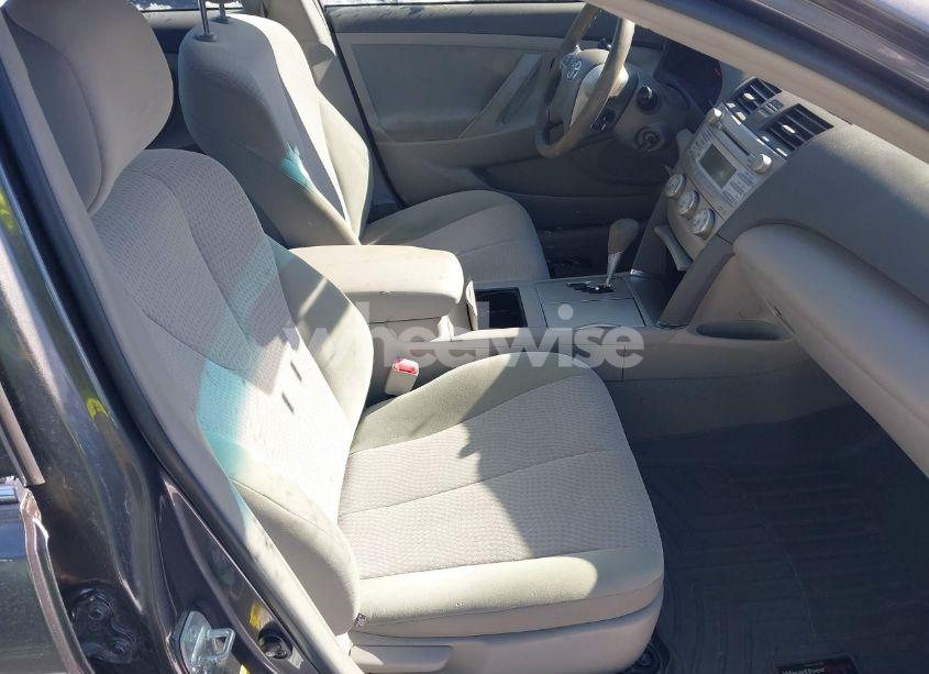 Photo 5 of 2011 Toyota Camry LE (VIN 4T4BF3EK5BR200923)