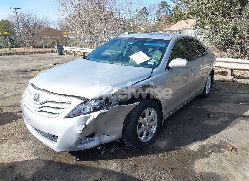 Photo 2 of 2011 Toyota Camry LE (VIN 4T4BF3EK5BR203885)
