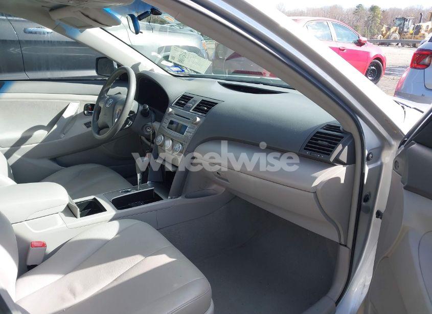 Photo 5 of 2011 Toyota Camry LE (VIN 4T4BF3EK5BR203885)