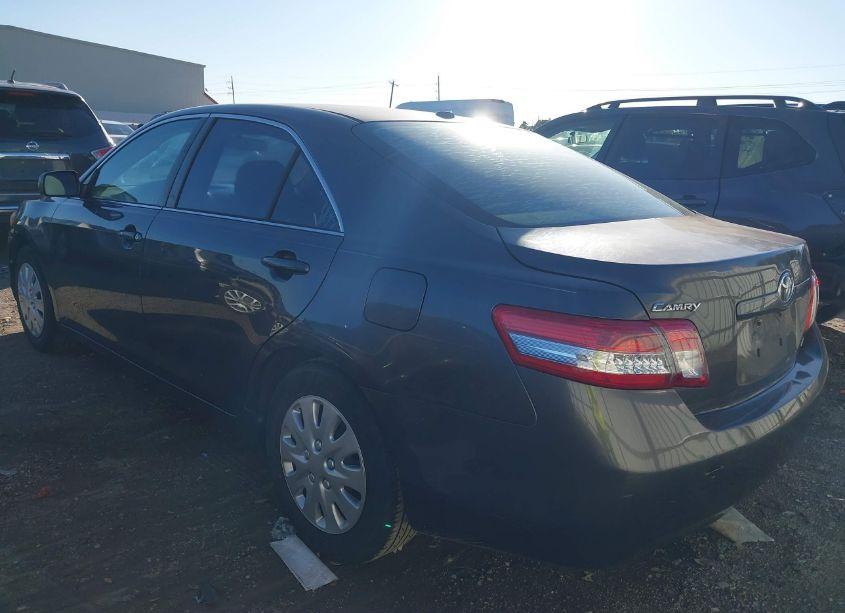 Photo 3 of 2011 Toyota Camry LE (VIN 4T4BF3EK5BR213557)