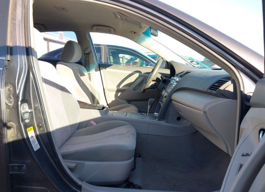 Photo 5 of 2011 Toyota Camry LE (VIN 4T4BF3EK5BR213557)