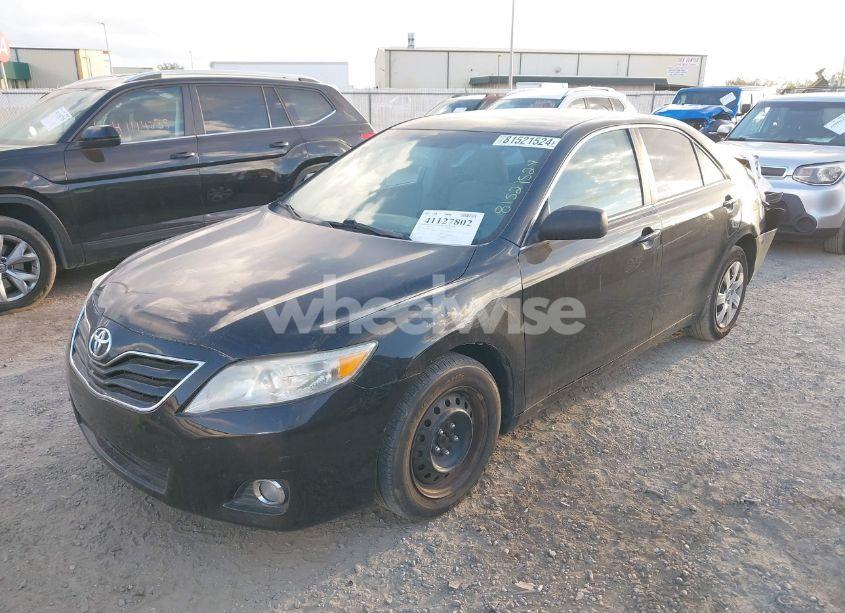 Photo 2 of 2011 Toyota Camry (VIN 4T4BF3EK5BR213641)