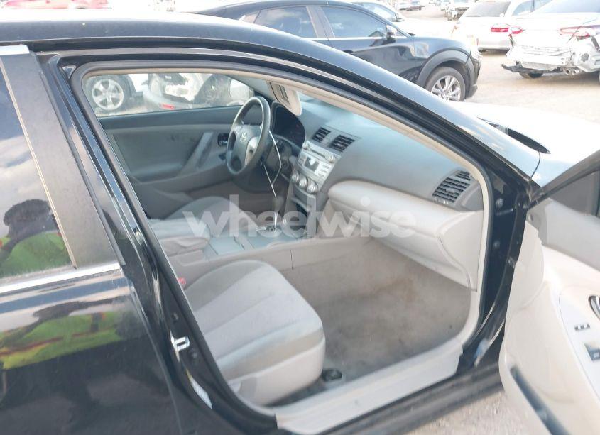 Photo 5 of 2011 Toyota Camry (VIN 4T4BF3EK5BR213641)