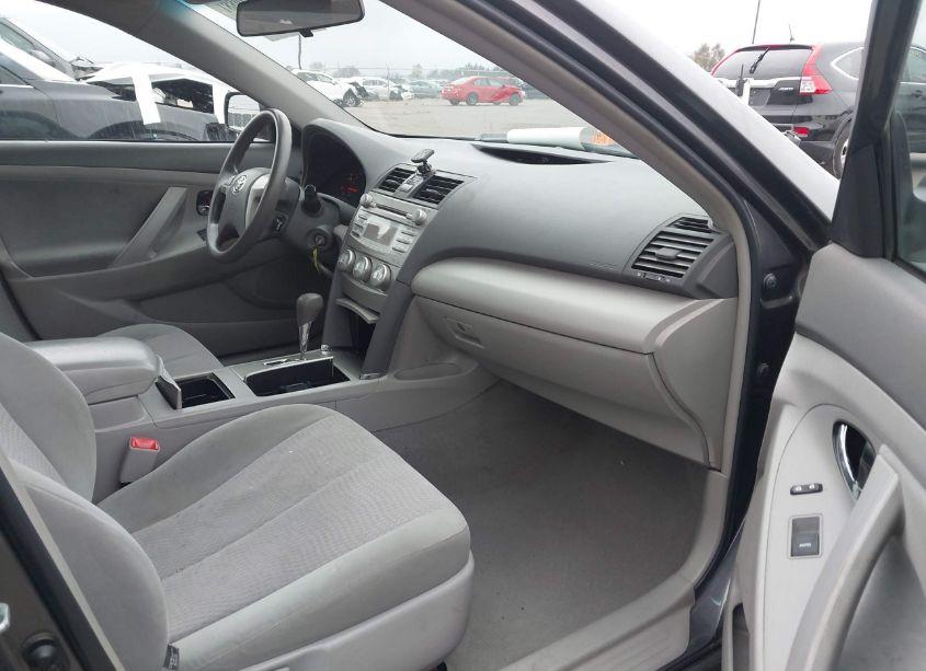 Photo 5 of 2011 Toyota Camry LE (VIN 4T4BF3EK5BR216894)